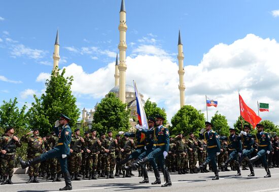 Празднование Дня Победы в городах России