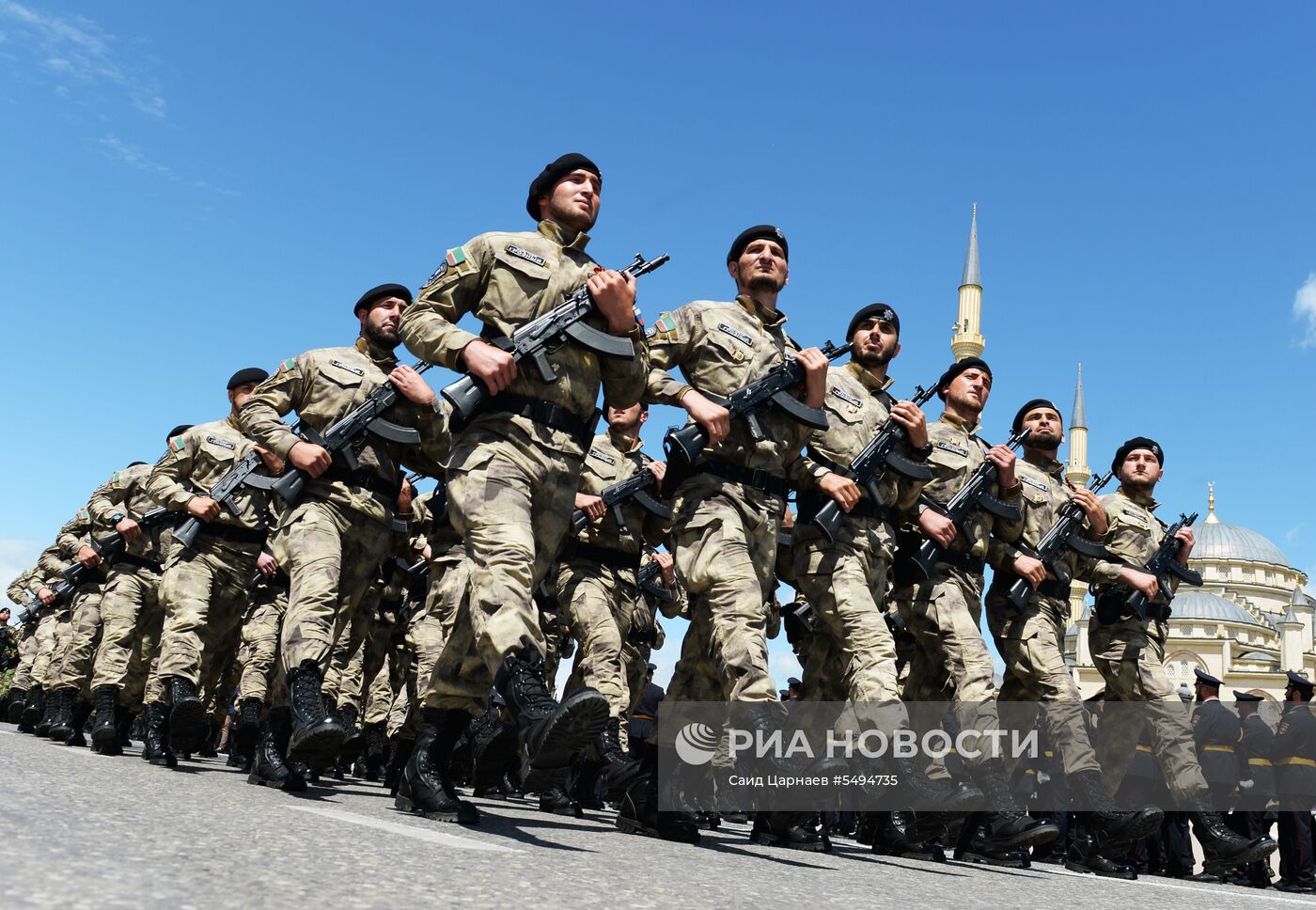 Празднование Дня Победы в городах России