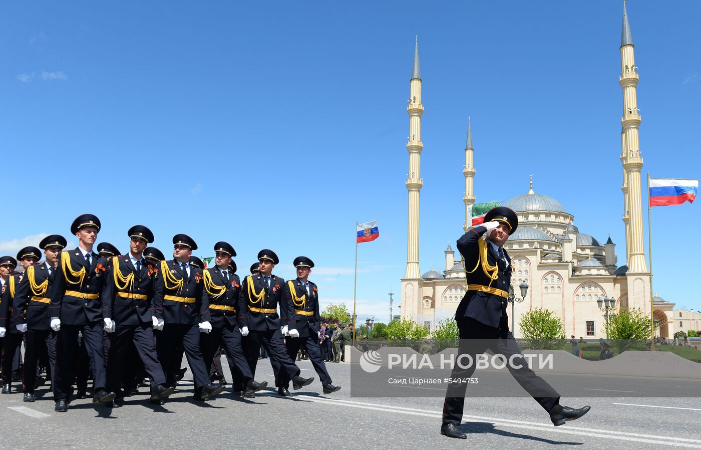 Празднование Дня Победы в городах России
