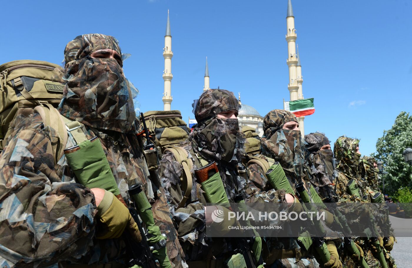 Празднование Дня Победы в городах России