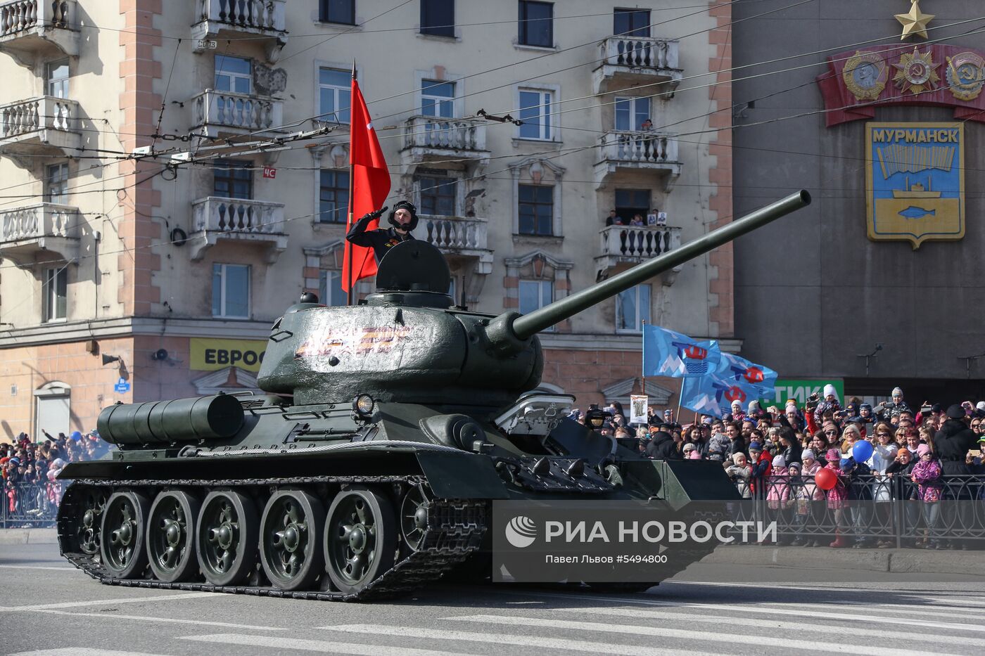 Празднование Дня Победы в городах России