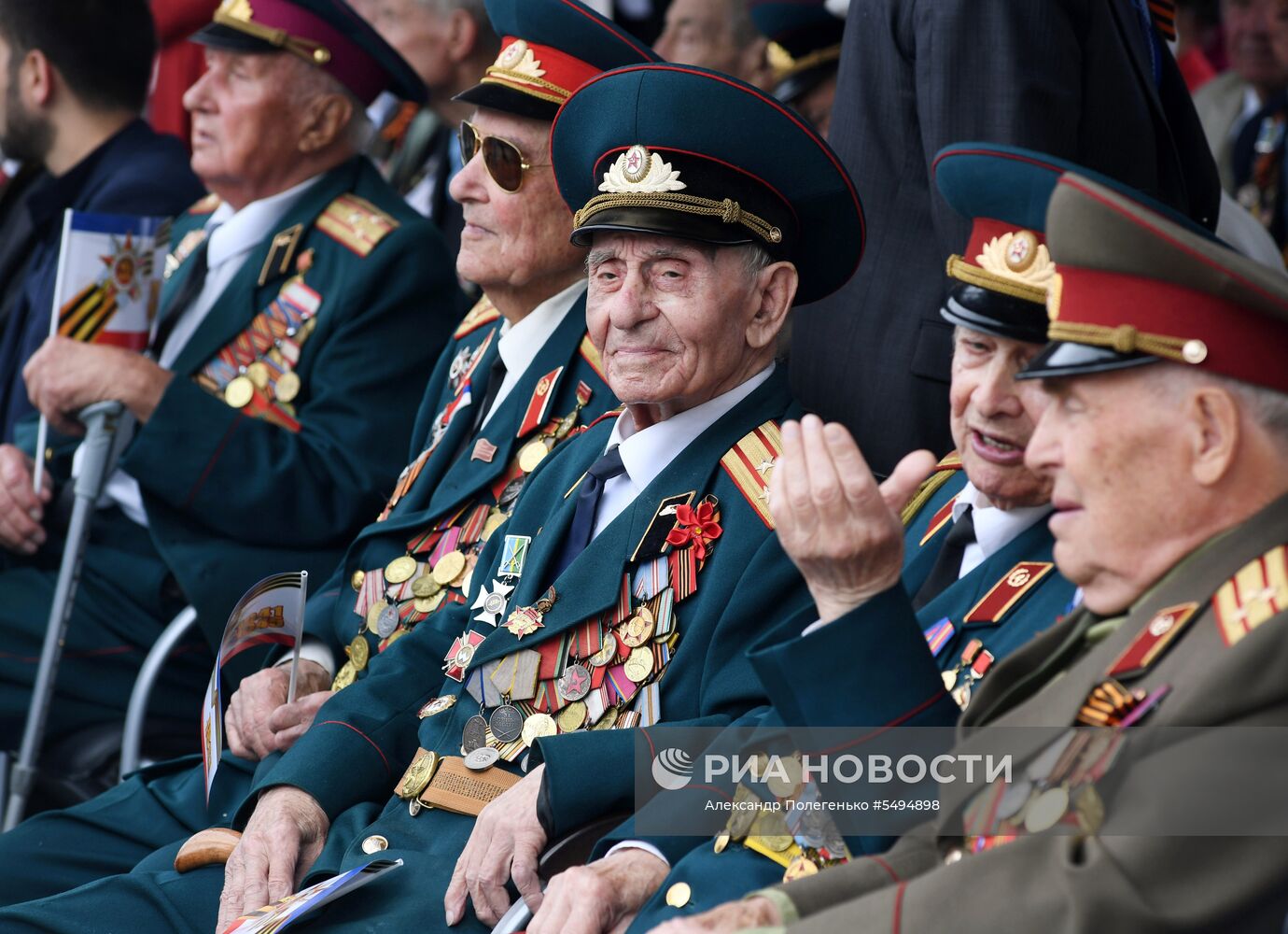 Празднование Дня Победы в городах России