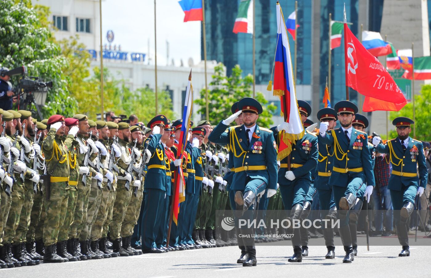 Празднование Дня Победы в городах России