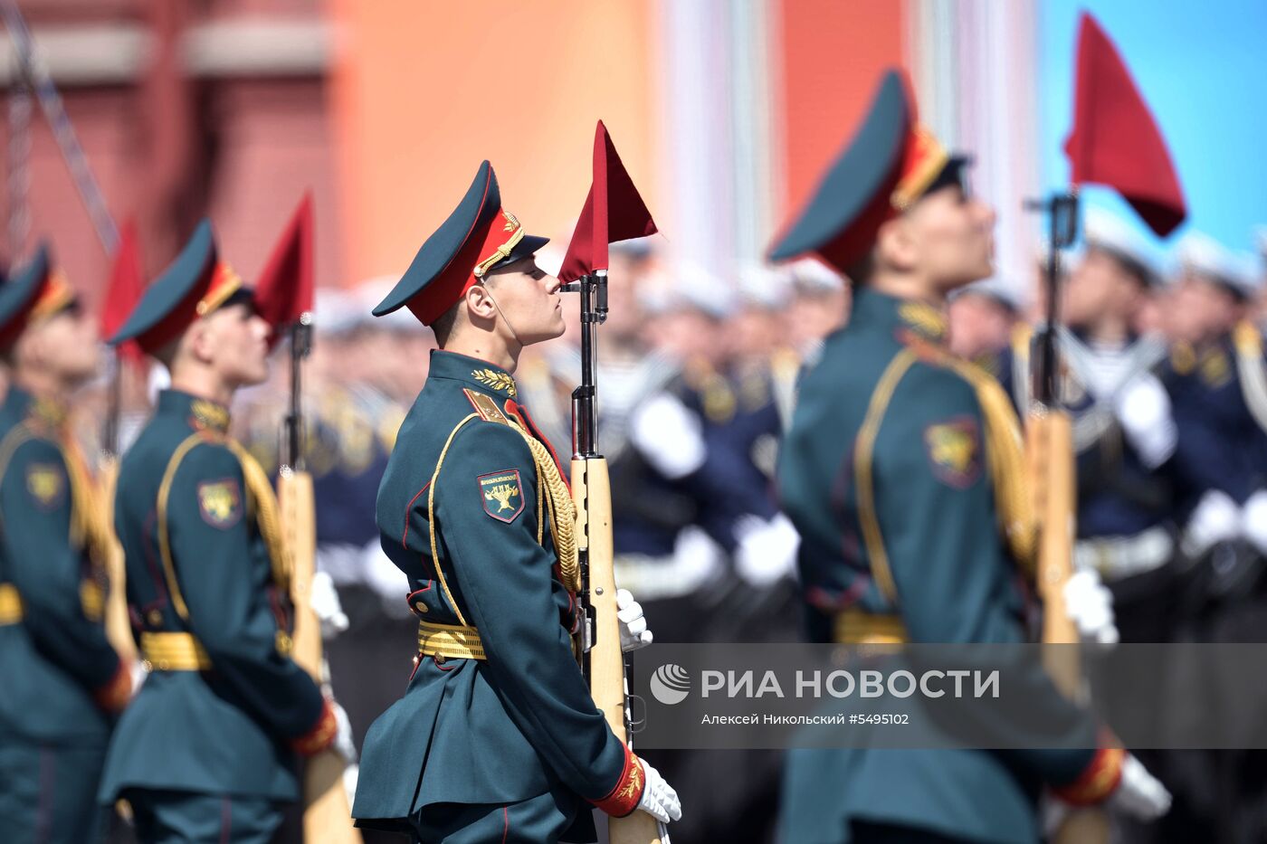 Военный парад, посвящённый 73-й годовщине Победы в ВОВ