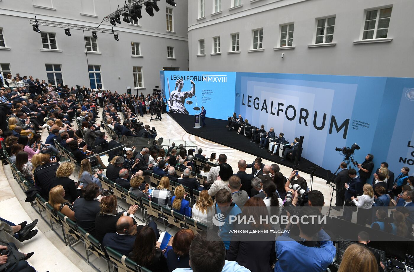 Рабочая поездка премьер-министр Д. Медведева в Санкт-Петербург