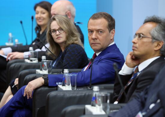 Рабочая поездка премьер-министр Д. Медведева в Санкт-Петербург