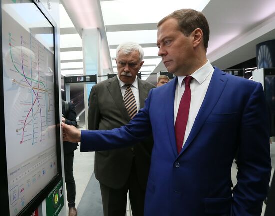 Рабочая поездка премьер-министр Д. Медведева в Санкт-Петербург