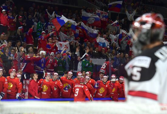 Хоккей. Чемпионат мира. Матч Россия - Канада