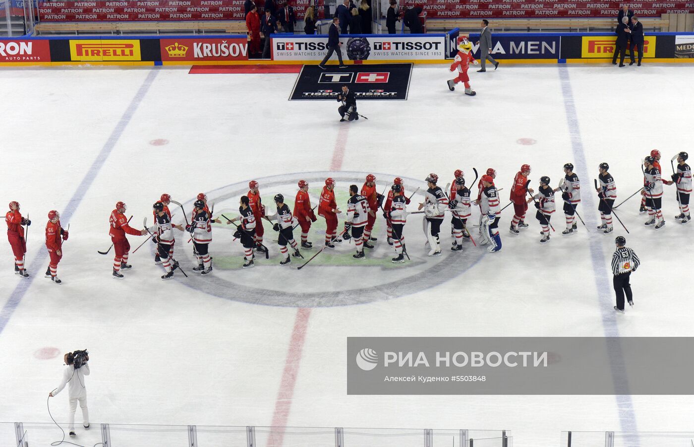 Хоккей. Чемпионат мира. Матч Россия - Канада