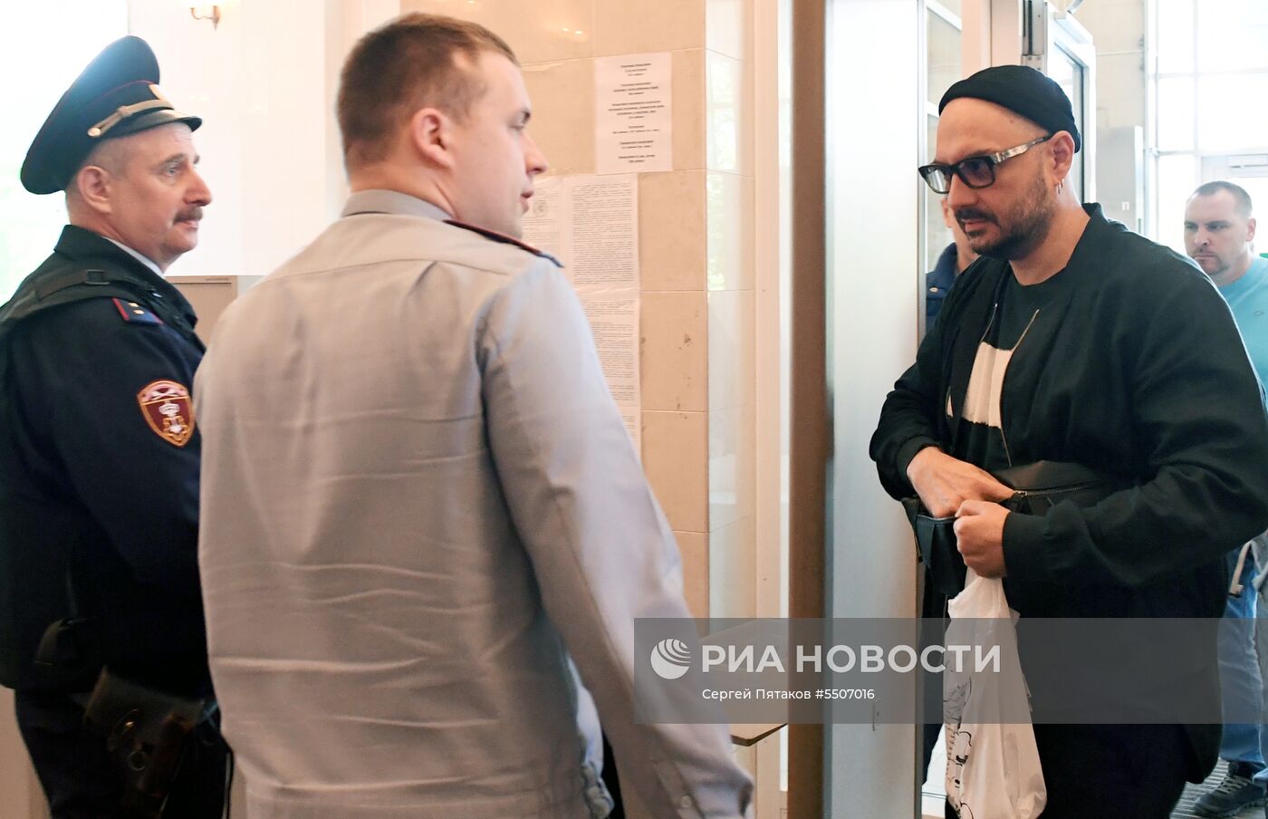 Рассмотрение жалоб на продление арестов  К. Серебренникова и А. Малобродского