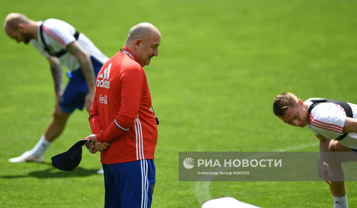 Футбол. Учебно-тренировочный сбор национальной команды 