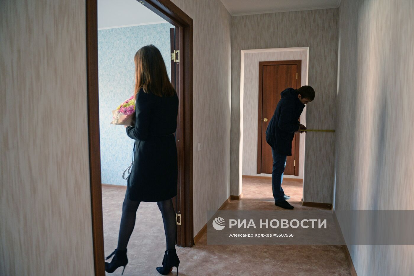 Новосибирская семья, в которой родились четверо детей, получила муниципальную квартиру