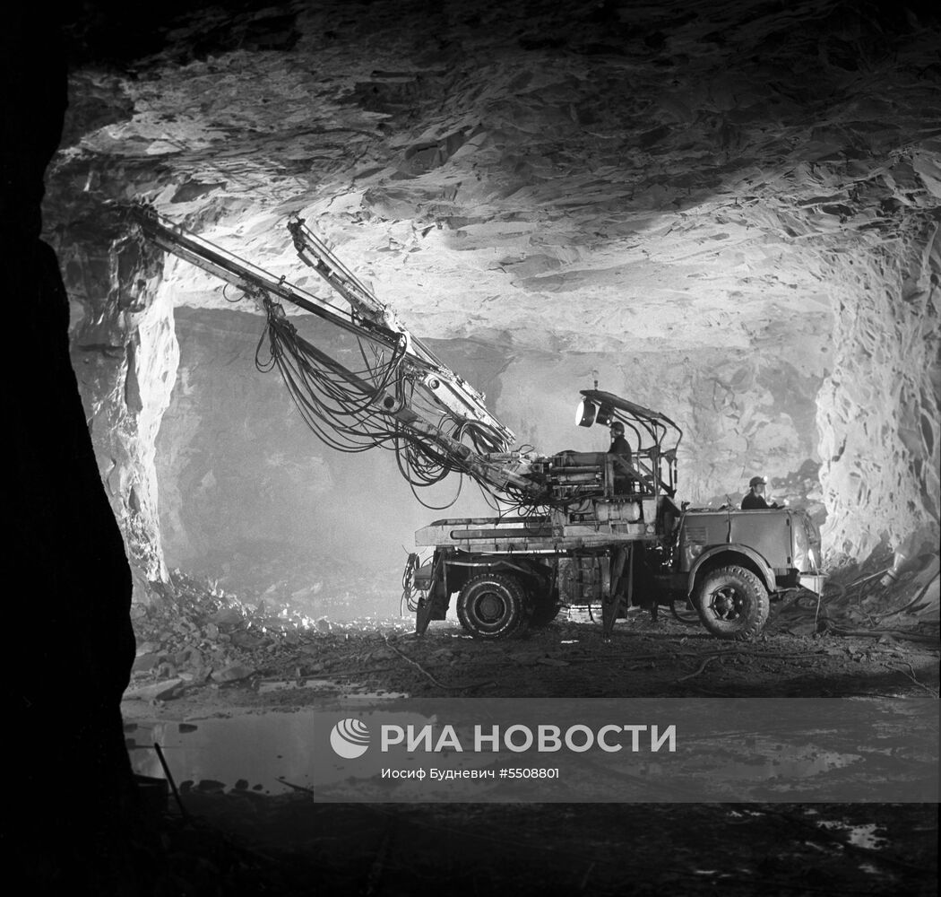 Джезказганский горно-обогатительный комбинат в Казахстане