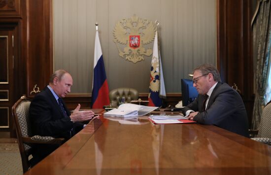 Президент РФ В. Путин встретился бизнес-омбудсменом Б. Титовым