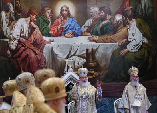 Божественная литургия в день памяти святых равноапостольных Кирилла и Мефодия 