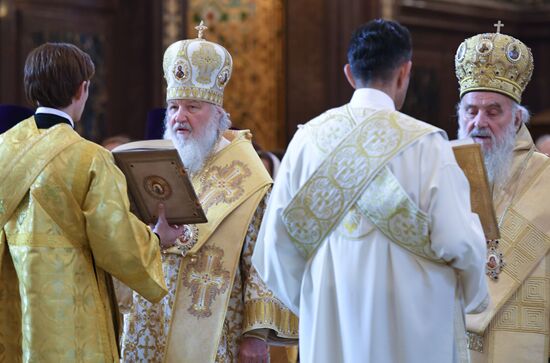 Божественная литургия в день памяти святых равноапостольных Кирилла и Мефодия 