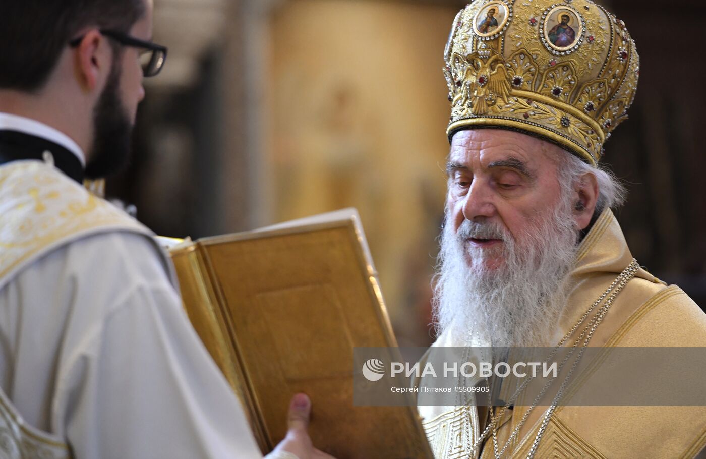Божественная литургия в день памяти святых равноапостольных Кирилла и Мефодия