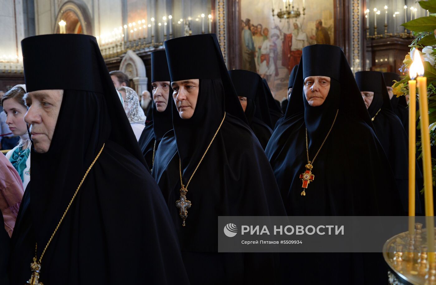 Божественная литургия в день памяти святых равноапостольных Кирилла и Мефодия