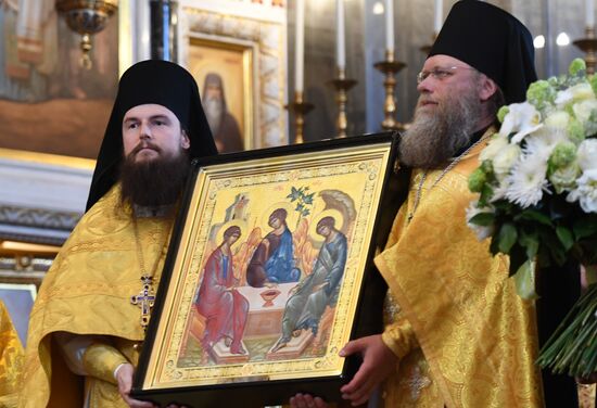 Божественная литургия в день памяти святых равноапостольных Кирилла и Мефодия 