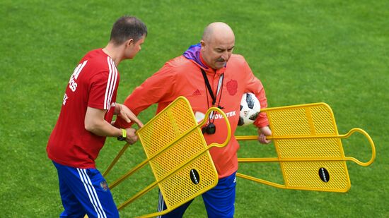 Футбол. Учебно-тренировочный сбор национальной команды 