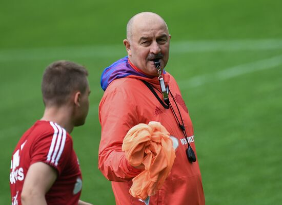 Футбол. Учебно-тренировочный сбор национальной команды 