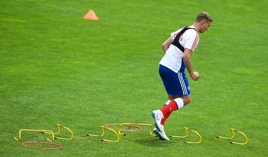 Футбол. Учебно-тренировочный сбор национальной команды 