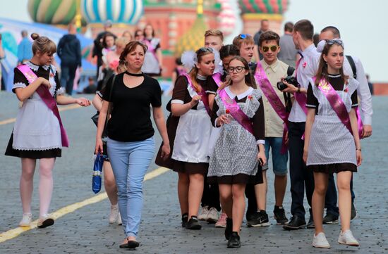 Празднование последнего звонка в Москве 