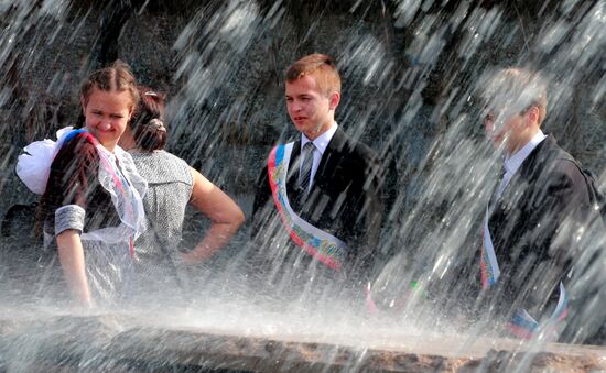 Празднование последнего звонка в Москве 