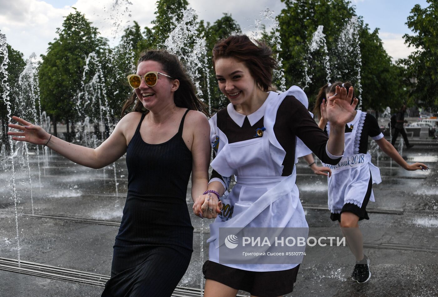 Празднование последнего звонка в Москве