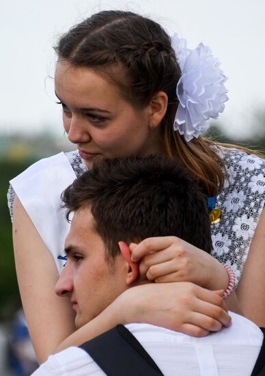 Празднование последнего звонка в Москве 