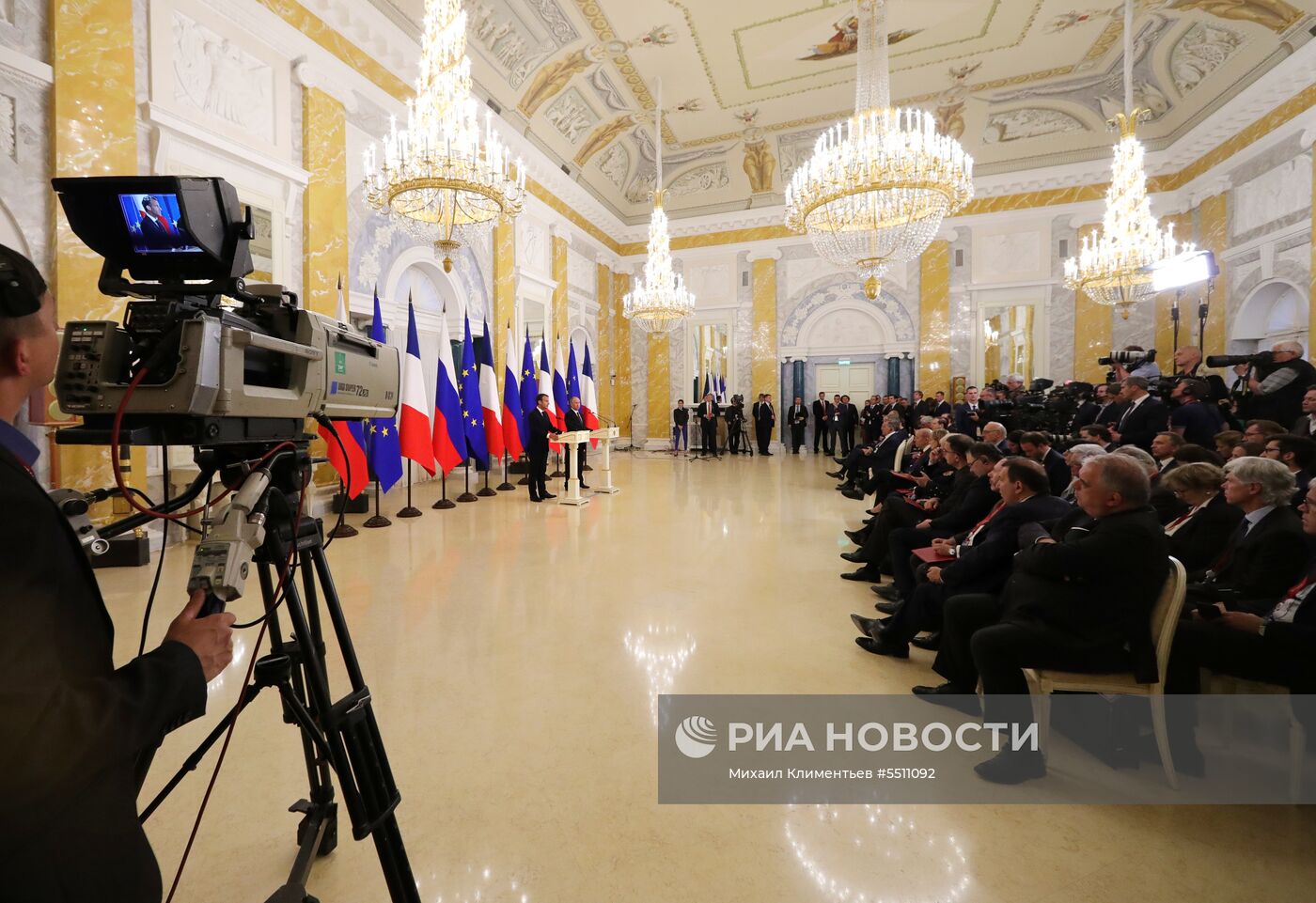 Президент РФ В. Путин принял участие в ПМЭФ - 2018