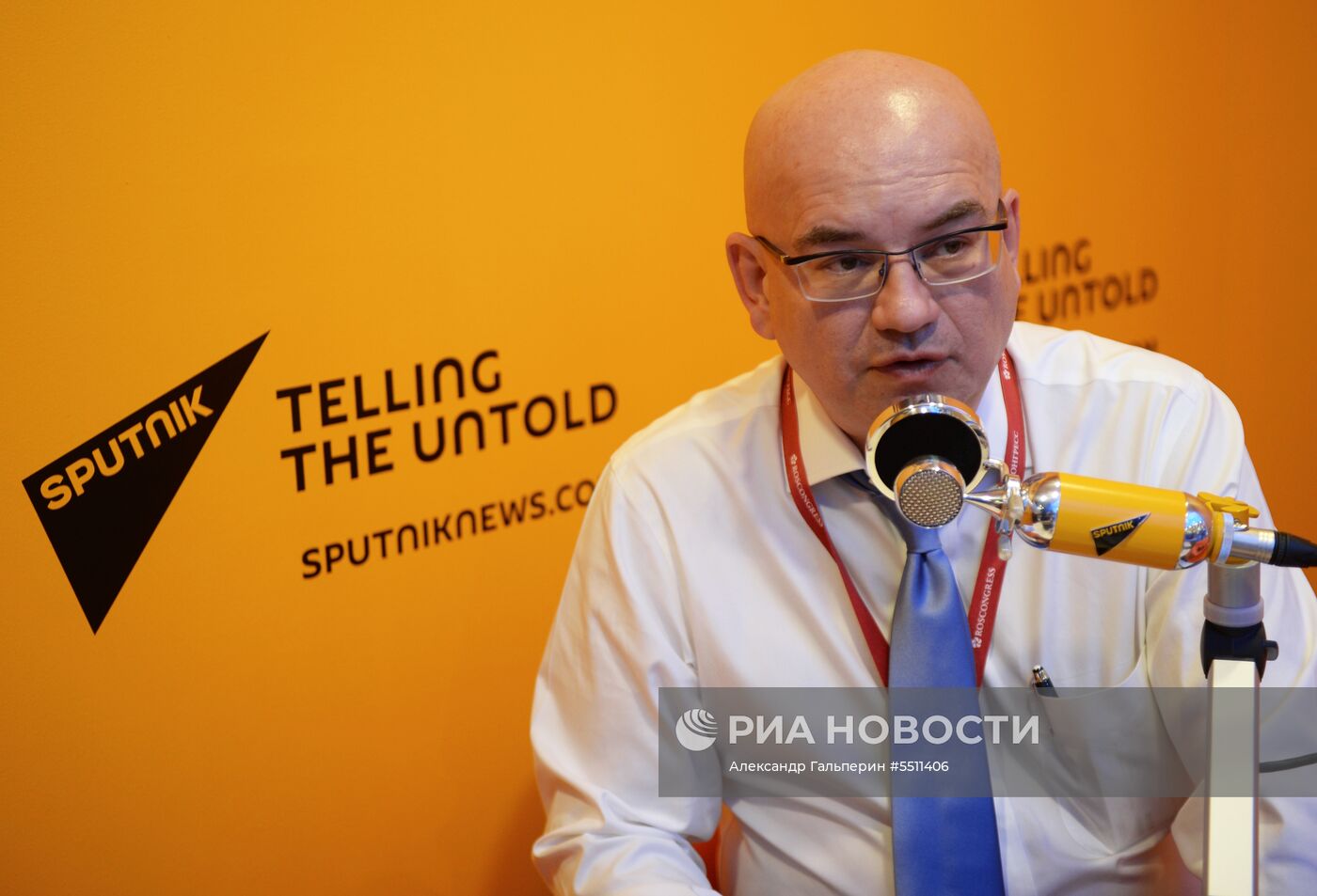 Работа стенда МИА «Россия сегодня» во второй день ПМЭФ