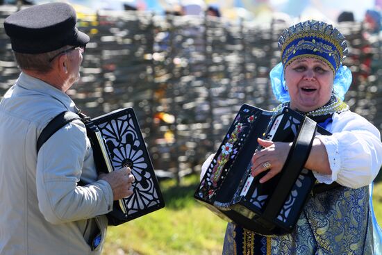 Русский народный праздник «Каравон» в Казани