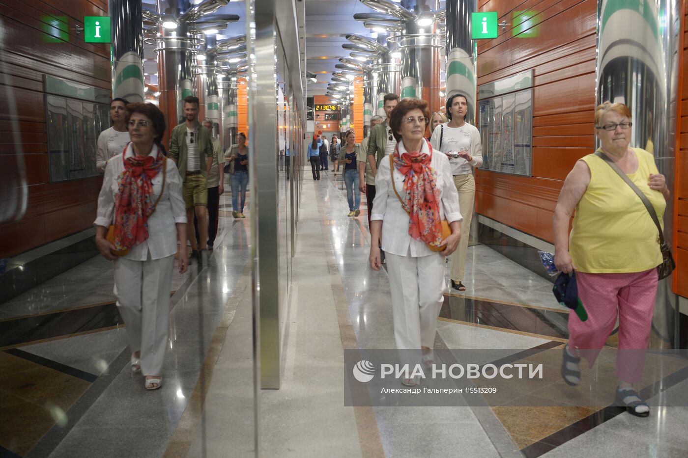 Открытие станций метро "Новокрестовская" и "Беговая" в Санкт-Петербурге