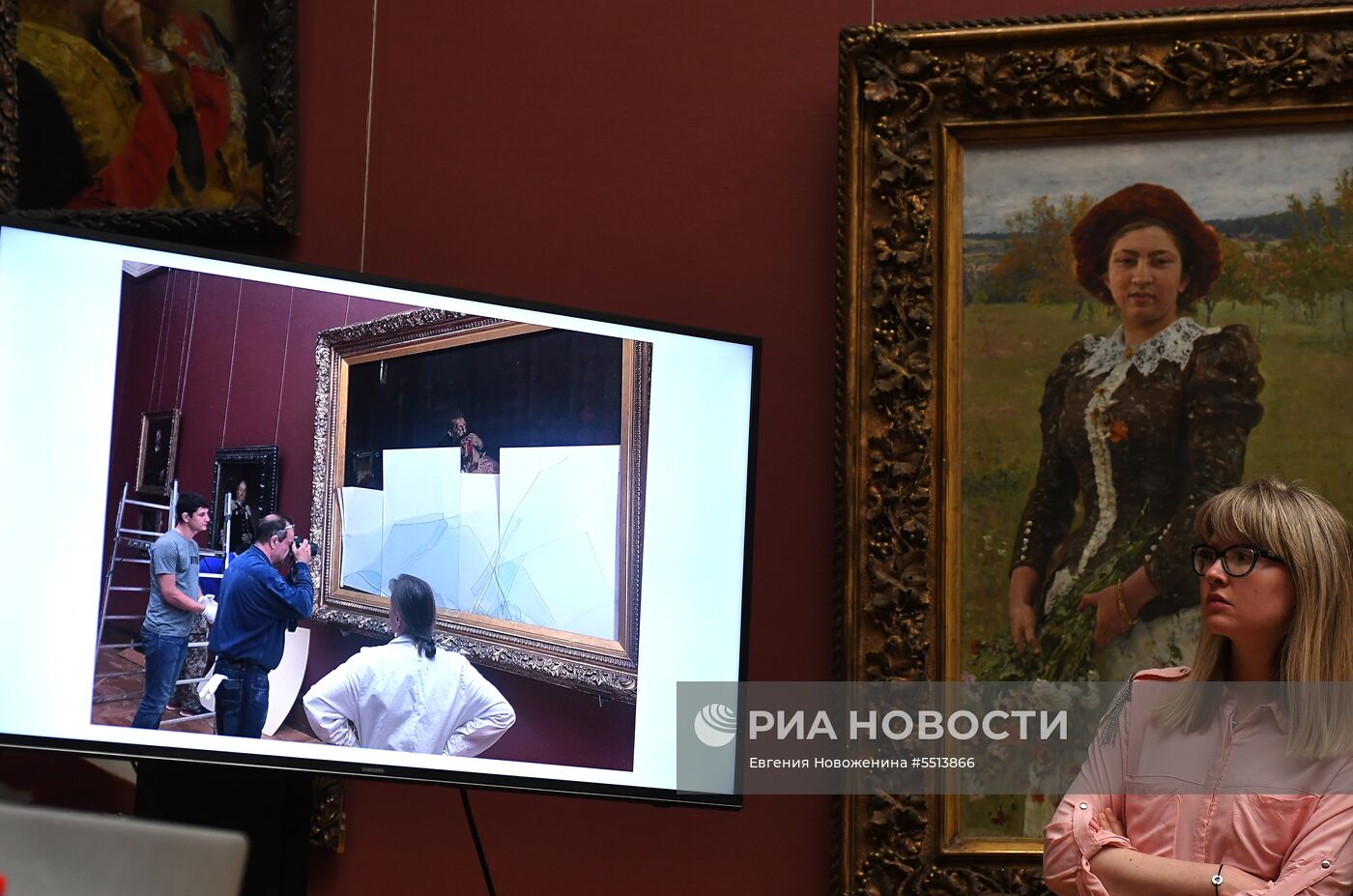 Брифинг по поводу повреждения картины И. Репина в Третьяковской галерее