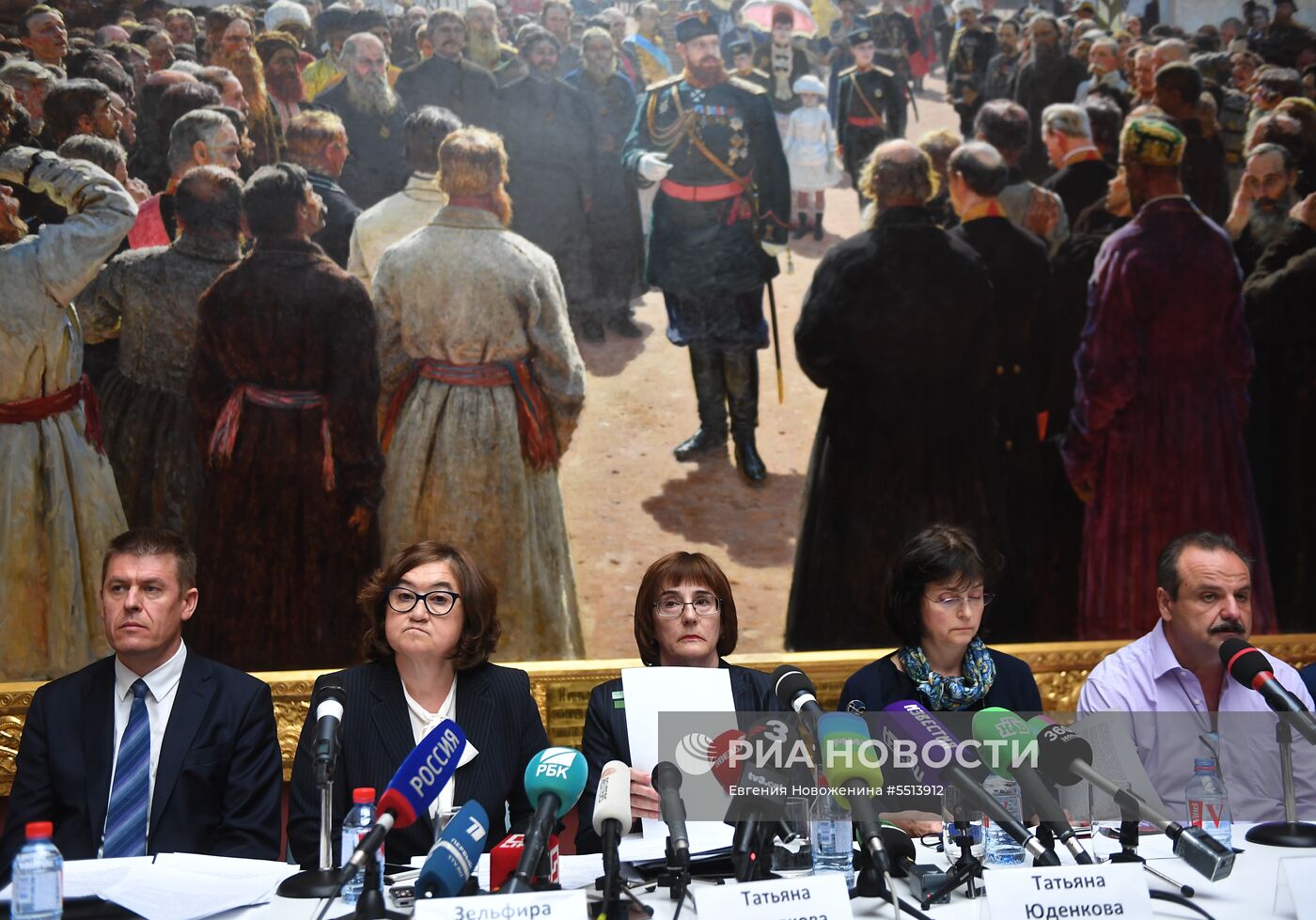 Брифинг по поводу повреждения картины И. Репина в Третьяковской галерее