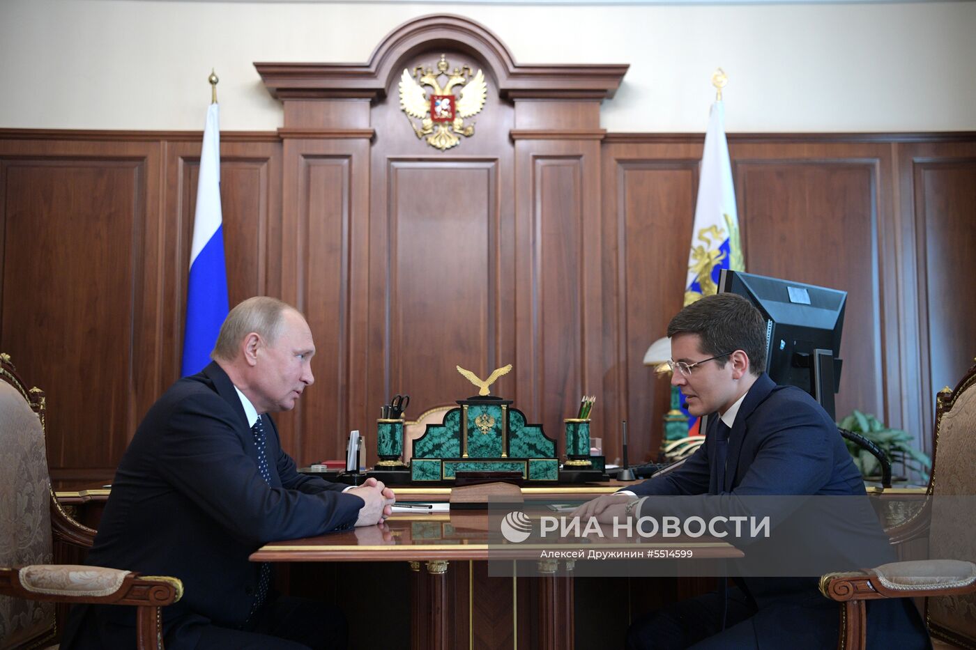 Рабочая встреча президента РФ В. Путина с Д. Артюховым