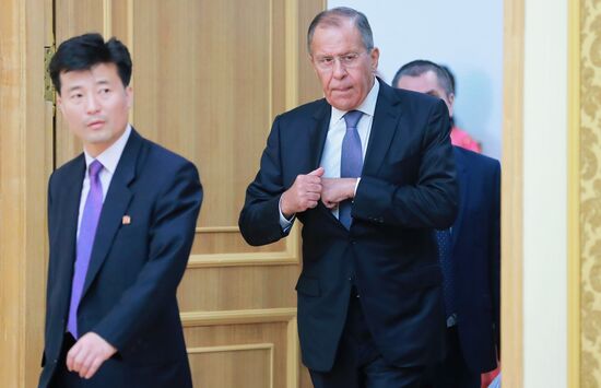 Визит главы МИД РФ С. Лаврова в Северную Корею
