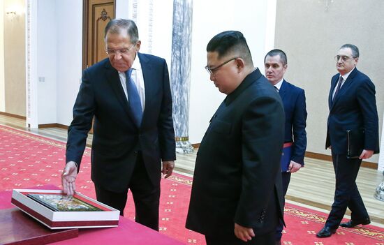 Визит главы МИД РФ С. Лаврова в Северную Корею