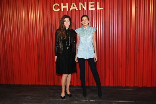 Показ коллекции Chanel Métiers d’art Paris-Hamburg 2017/2018