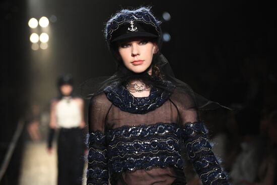 Показ коллекции Chanel Métiers d’art Paris-Hamburg 2017/2018