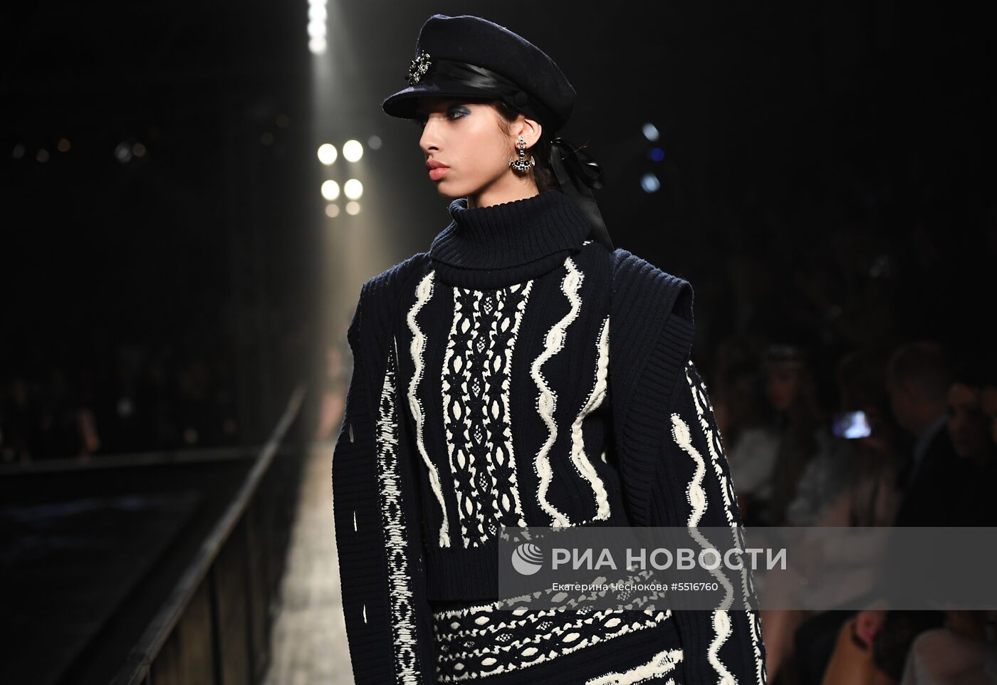 Показ коллекции Chanel Métiers d’art Paris-Hamburg 2017/2018