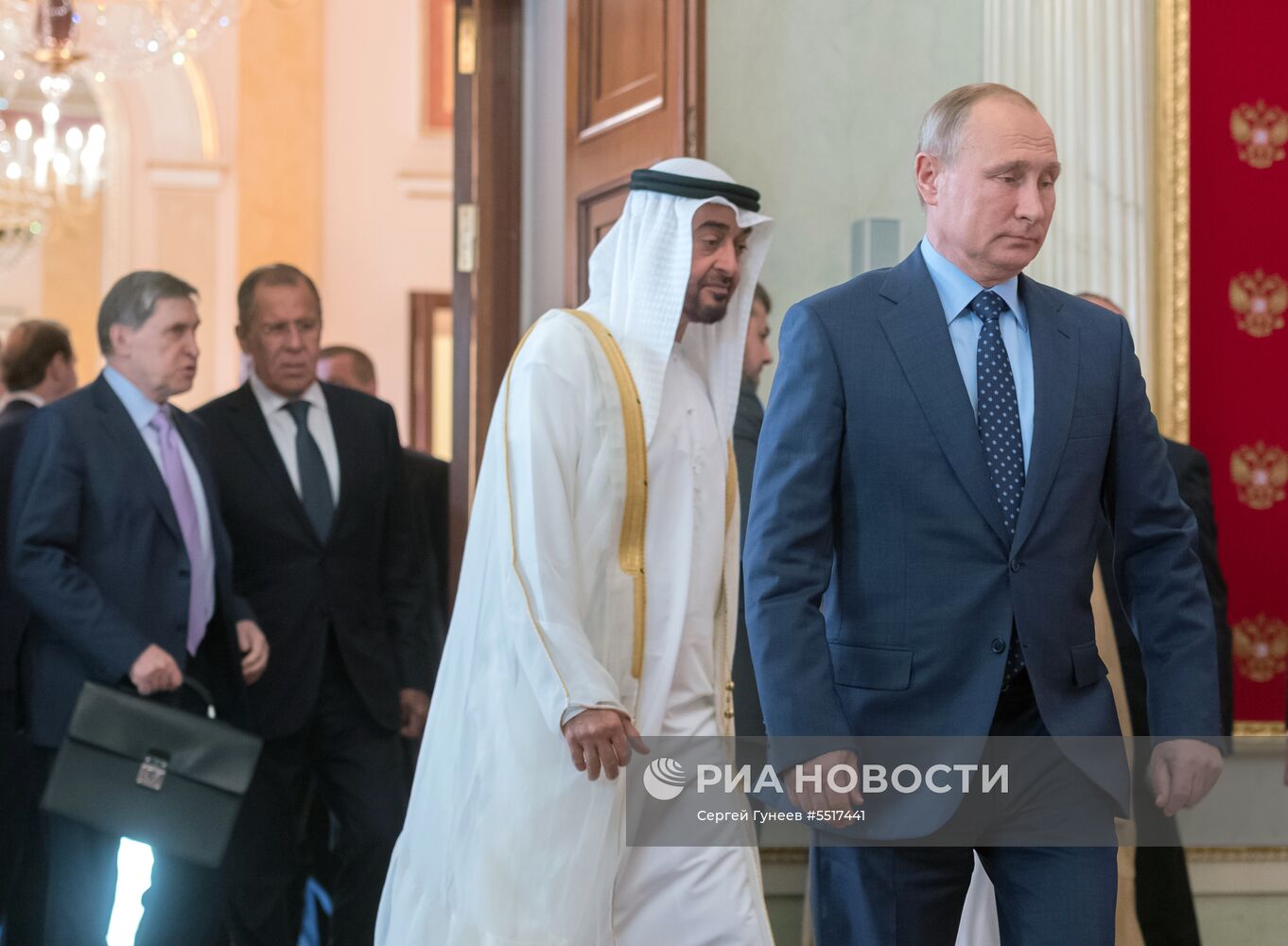Президент РФ В. Путин встретился с наследным принцем Абу-Даби М. Аль Нахайяном