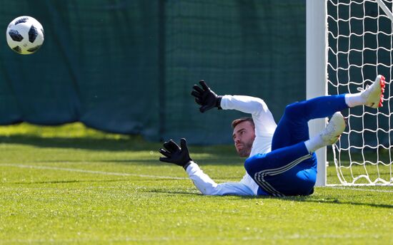 Футбол. Тренировка сборной России