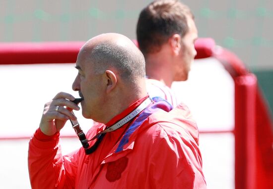 Футбол. Тренировка сборной России