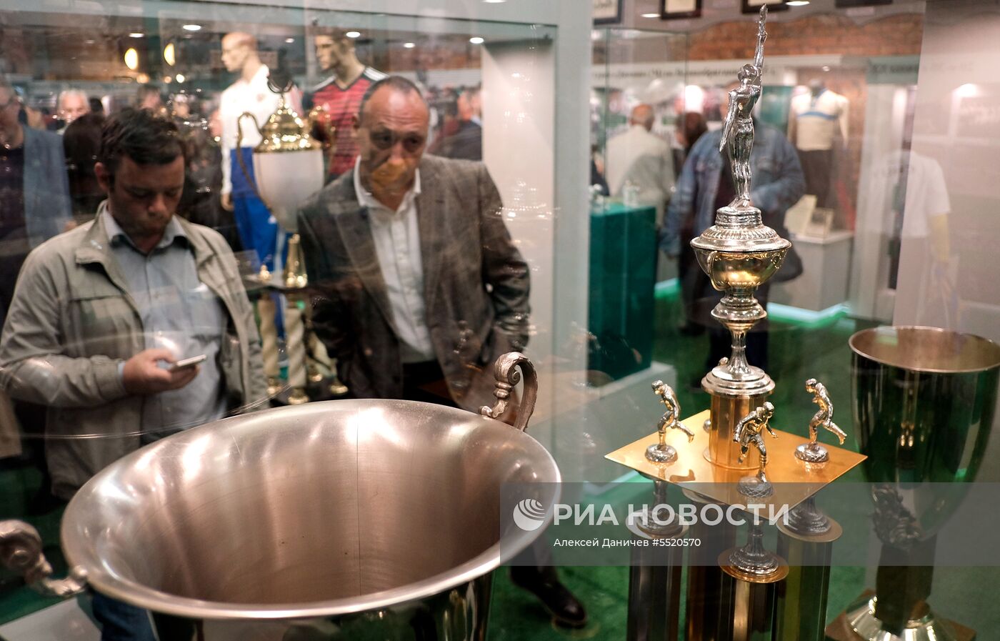 Открытие выставки «История отечественного футбола» в Санкт-Петербурге
