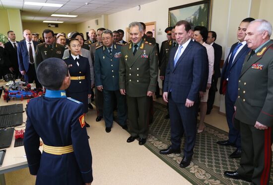 Рабочая поездка Министра обороны РФ С. Шойгу в Кызыл
