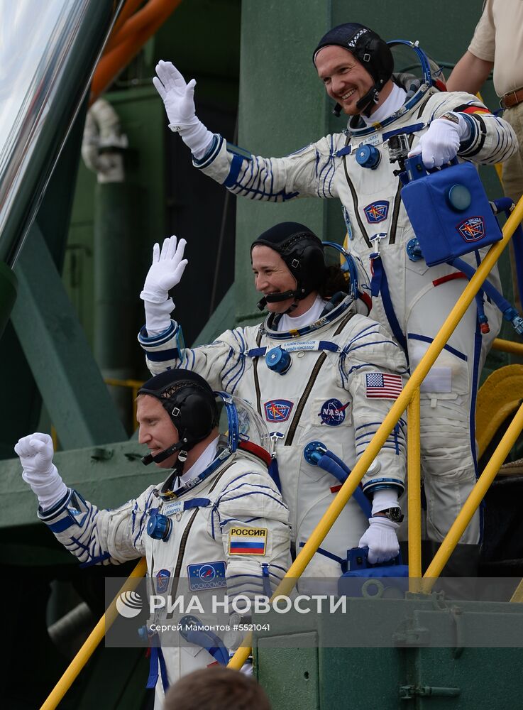 Запуск ТПК  "Союз МС-09» с участниками длительной экспедиции МКС-56/57