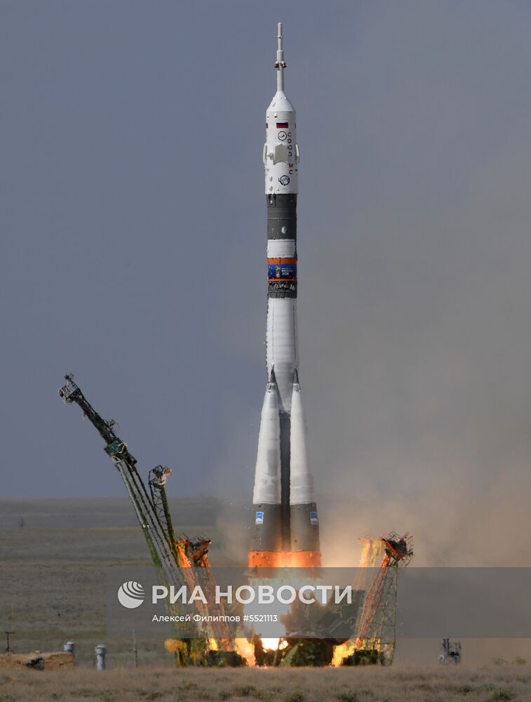 Запуск ТПК "Союз МС-09" с участниками длительной экспедиции МКС-56/57