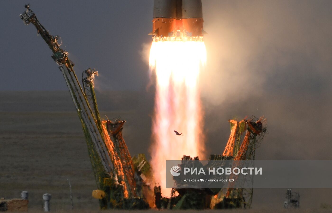 Запуск ТПК  "Союз МС-09» с участниками длительной экспедиции МКС-56/57